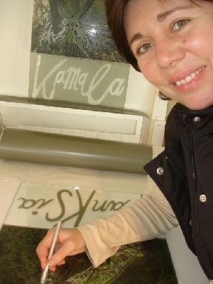 Im Atelier beim Vorbereiten fr das Sandstrahlen